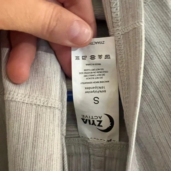 NWT Zyia Active Cream Yoga Shawl Size small - Picture 4 of 6